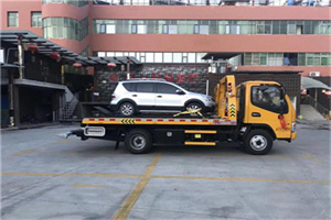 兴文汽车紧急补胎换胎救援